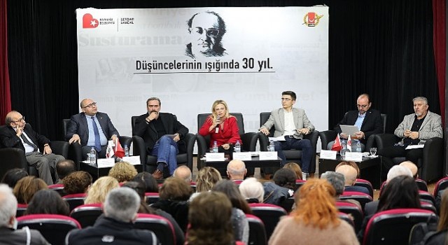 Bayraklı Uğur Mumcu yu unutmadı!