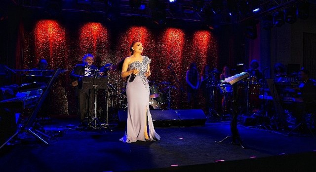 Candan Erçetin ile 2023&#39;e unutulmaz bir merhaba!