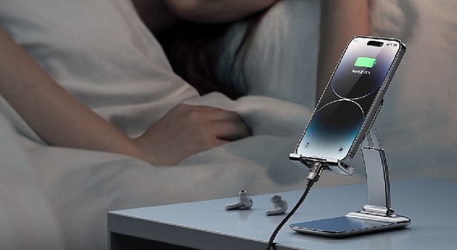 Mcdodo 39;dan cyberpunk tasarımlı şeffaf şarj