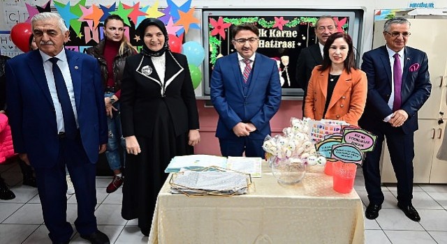 Öğrencilerin karne heyecanı