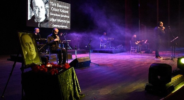 Torbalı ;da Uğur Mumcu Türkülerle Anıldı