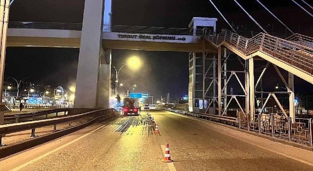 Turgut Özal ve Adnan Menderes te kumlama ve boyama çalışmaları