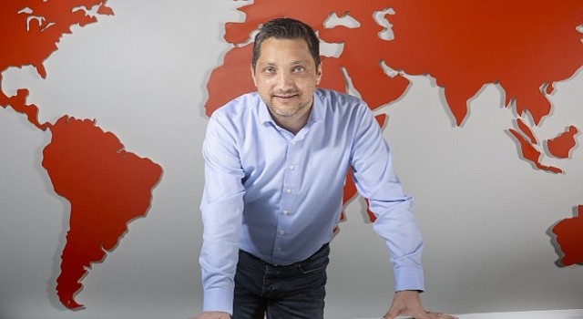 Atasun Optik te Global Atama