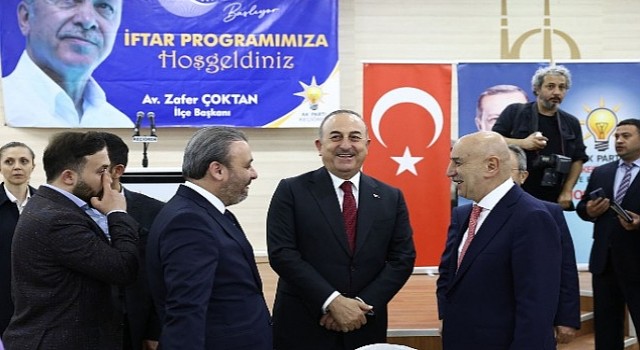 Bakan Çavuşoğlunun Katılımıyla Hem İftar Hem Genmlik Buluşması