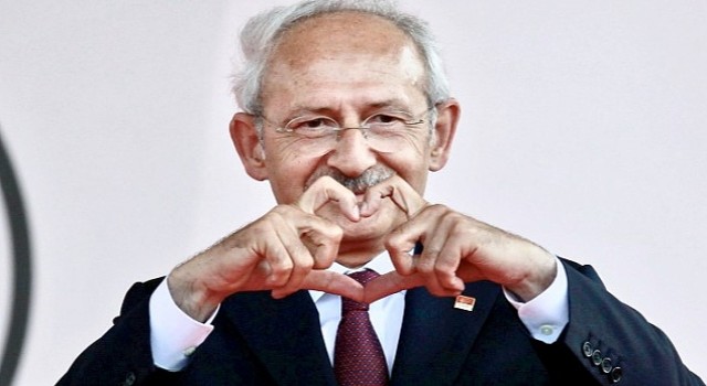 Başkan Erkişten Cumhuriyet Halk Partisine hediye marş