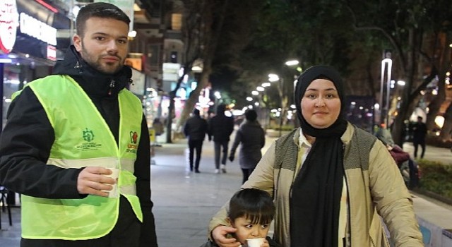 Büyükşehirden Kocaelililere şerbet ikramı