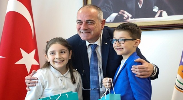 Gemlikte Belediye Başkanlığı Pınar ve Eymene emanet