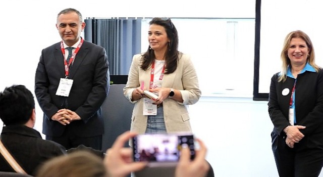 Millî Eğitim Bakanlığı İngilizce öğretmenleri, Türkiyedeki başarılarını Birleşik Krallıkın uluslararası en büyük eğitim konferansına taşıdı