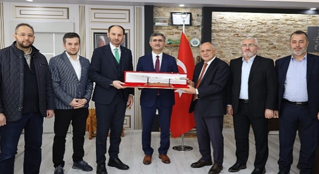 Verenel Derneğinden Başkan Esat Öztürke Ziyaret