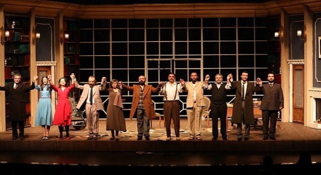 Konya Şehir Tiyatrosu, Üstad Necip Fazılı “Bir Adam Yaratmak” Eserini Sahneleyerek Andı