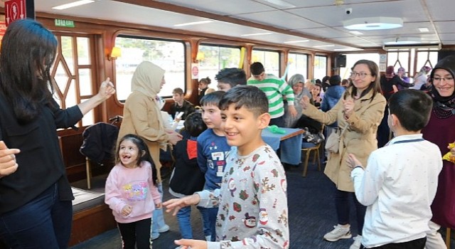 Küçükçekmecede Özel Gereksinimli Çocuklara Özel Boğaz Turu