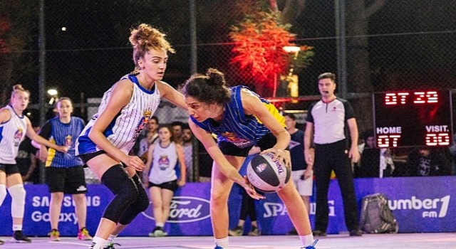 Sokak Basketbolunun En İyisi Red Bull Half Courtta Belirleniyor