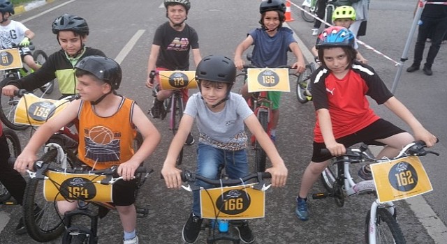 Minik ve genç pedallar Sekaparkta çevrildi