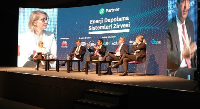 Türkiyenin Enerji Depolama Stratejileri Sektör Zirvesinde Ele Alındı