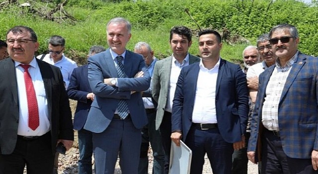 Yeniceköyde 1 Yılda 14 Km Yol Açıldı