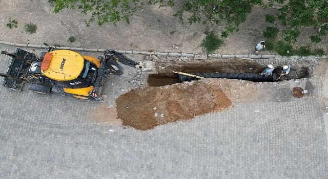 15 Temmuz Mahallesi Muhsin Yazıcıoğlu Bulvarında yağmur suyu hattı için çalışmalar başladı
