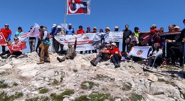 15 Temmuz Şehitleri Uludağın Zirvesinde Anıldı