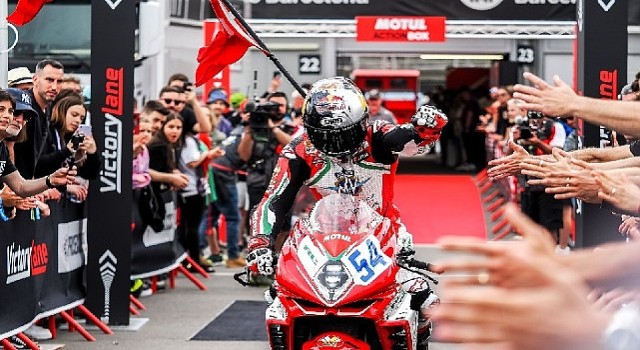 Bahattin Sofuoğlundan Çekyada Bir Podyum Başarısı Daha