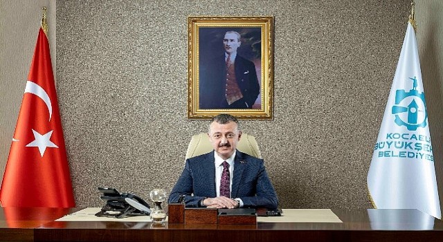 Başkan Büyükakın, Büyükşehirde çalışan işçileri enflasyona ezdirmedi