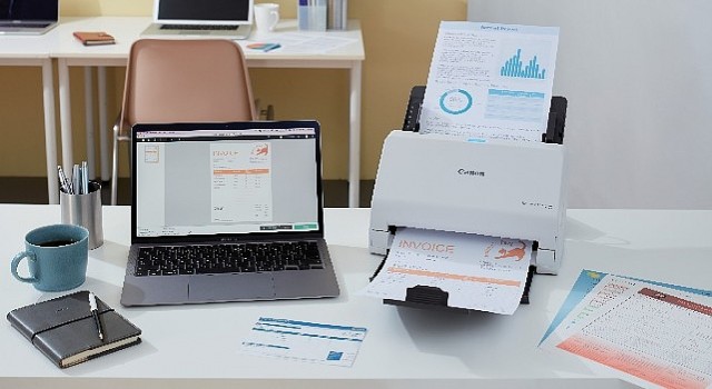 Canon dan evden çalışanlara ve küçük işletmelere özel yeni bir tarayıcı; image FORMULA R30