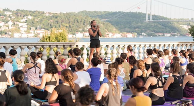 “Chris Chavez ile Müzede Yoga” 3 Ağustos Perşembe günü SSMde