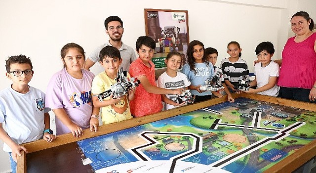 Çocuk teknoloji evinde yaz atölyeleri başladı 