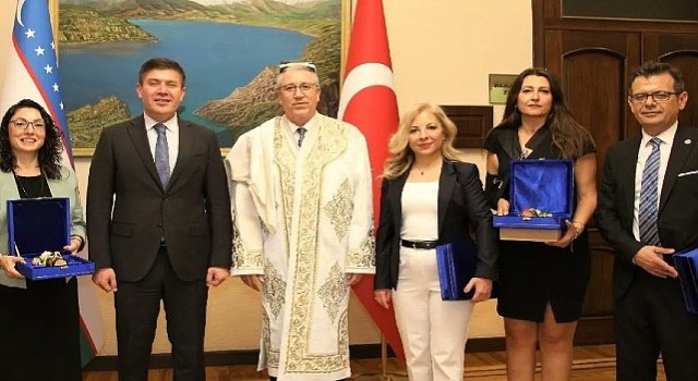 Ege Üniversitesi Heyeti Özbekistandaki temaslarını sürdürüyor