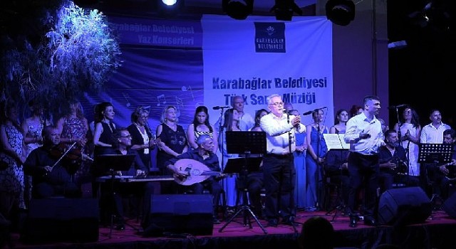 Karabağlar Belediyesi TSM Korosundan renkli konser