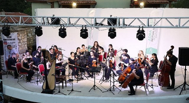 Tayfun Canlı: Kültür ve sanatın yanındayız!