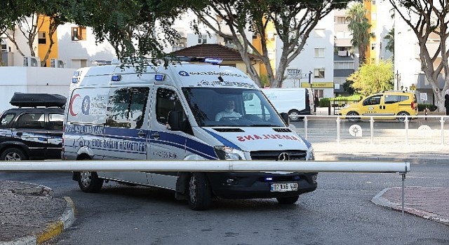 Antalya Büyükşehir, Evde Sağlık Hizmetleri ile yüzlerce hastaya ulaşıyor