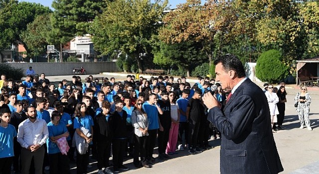 Başkan Dündardan her gün farklı okul ziyareti