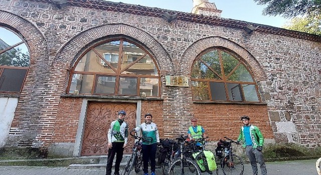 Edirne Yeşilay Spor Kulübü Bulgaristan;a Bisiklet Turu Düzenledi