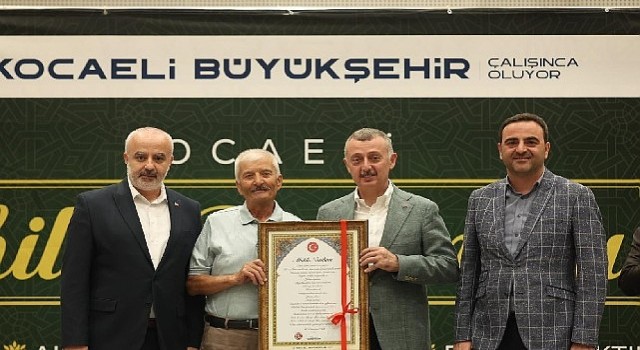 Halkın ve Hakkın Rızasını Gözetiyoruz