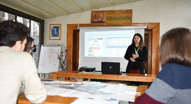 Kadıköyde Belediye ve Mahalle Sakinleri İklim Krizine Karşı Birlikte Mücadele Ediyor