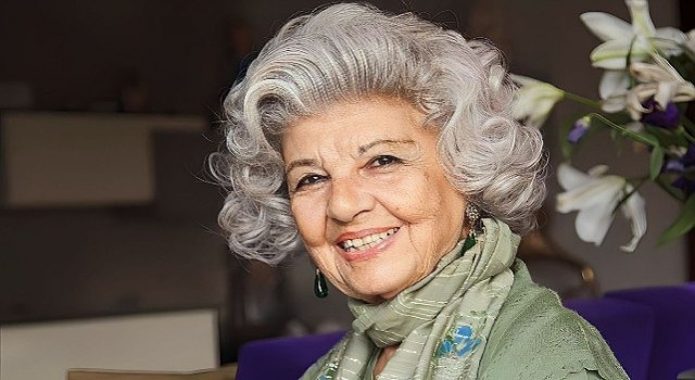 İBB Şehir Tiyatroları Jeyan Mahfi Ayral Tözüm;ü kaybetmenin derin üzüntüsünü yaşıyor