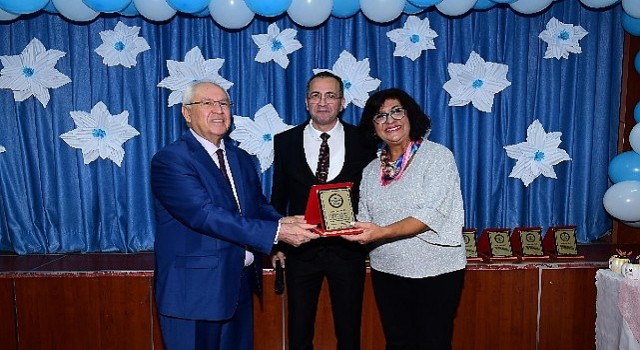 Başkan Selvitopu Öğretmenler Gününü kutladı