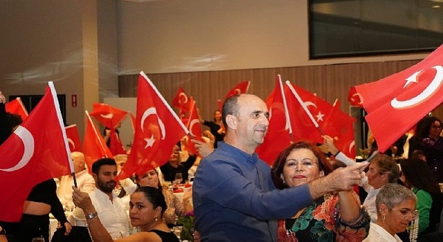 Çeşme Belediyesinden öğretmenlere geleneksel yemek