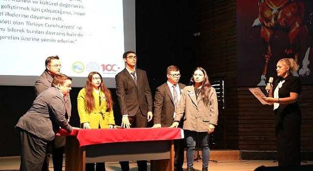 Edremitte Öğretmenler Günü kutlandı