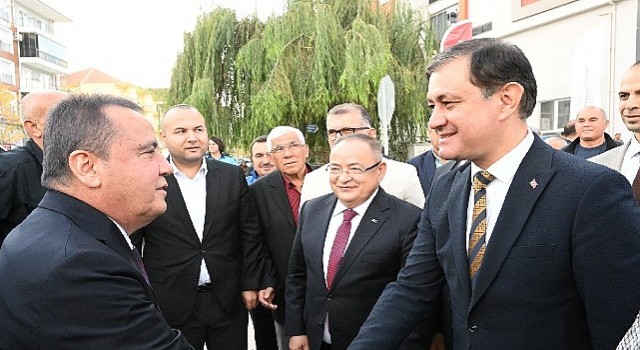 Elmalı doğalgaza kavuştu 