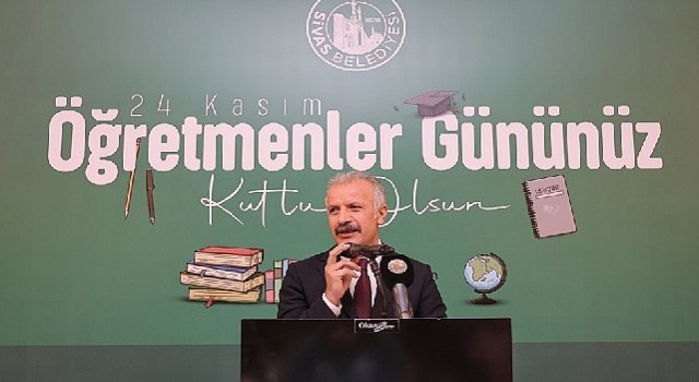 Sivas belediyesinden öğretmenler günü programı...