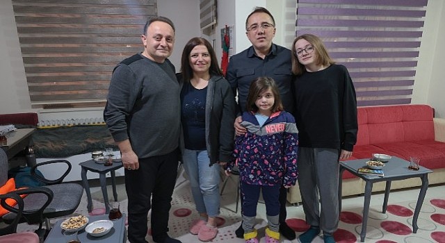 Ak Parti Belediye Başkan Adayı Savrandan Ev Ziyaretleri