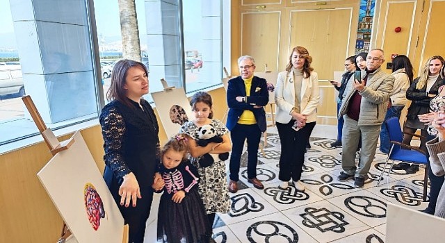 ”Altı Üstü Bilinç” sanatseverlerle buluştu