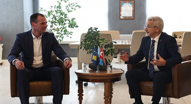 Peja Belediyesinde kardeş kent Nilüfere ziyaret