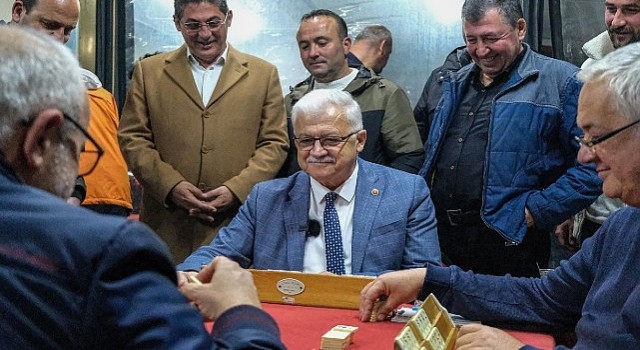 Başkan Deveciler, Bahçelievler Mahallesinde Halkla Buluştu