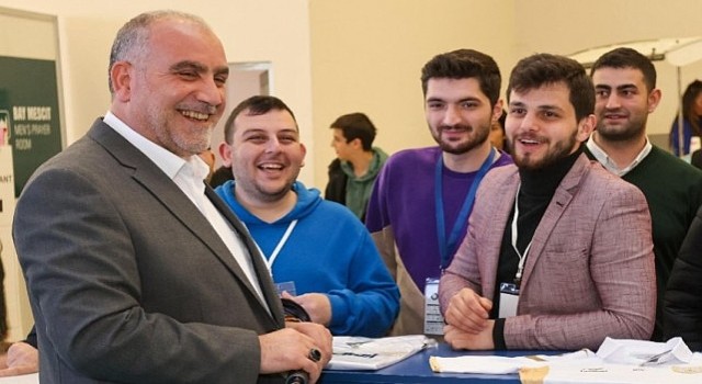 Canikten Gençlere Müjde! Başkan İbrahim Sandıkçı: “Bu yıl da üniversiteyi yeni kazanacak olan tüm öğrencilerimize burs desteği vereceğiz”