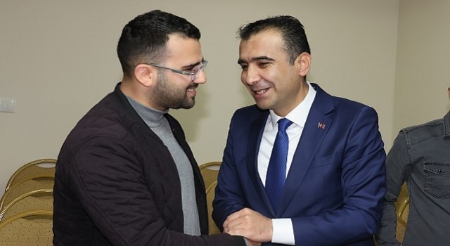 Karaman Belediye Başkanı Savaş Kalaycı, Serbest Muhasebeci ve Mali Müşavirler Odasını ziyaret ederek muhasebeciler gününü kutladı