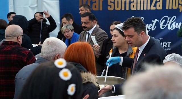 Ramazan Ayının İlk Oruçları Cumhuriyet Parkında Açıldı