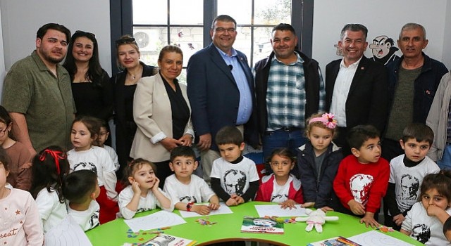 Seferihisarda “Gündüz Çocuk Bakımevi” ve “Oyun Sokağı” açıldı