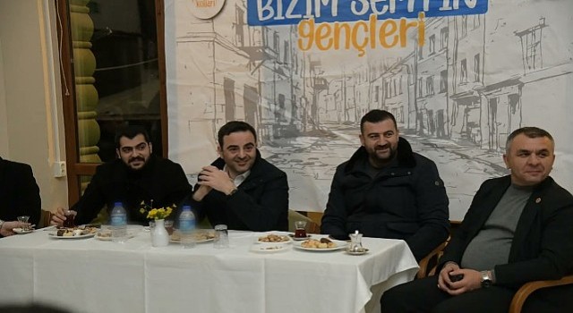 Yasin Özlüye gençlerden destek