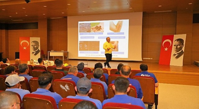 &#39;Sineksiz yaz için ekipler hem sahada hem eğitimde